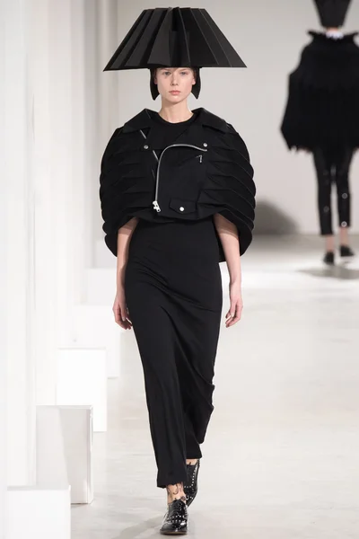 Look 23
